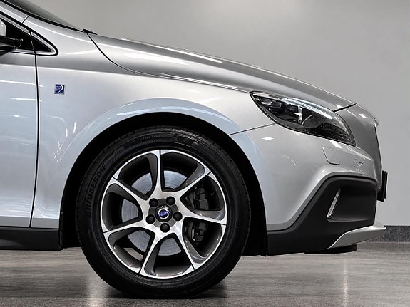 Volvo V40 Cross Country 11 of 21