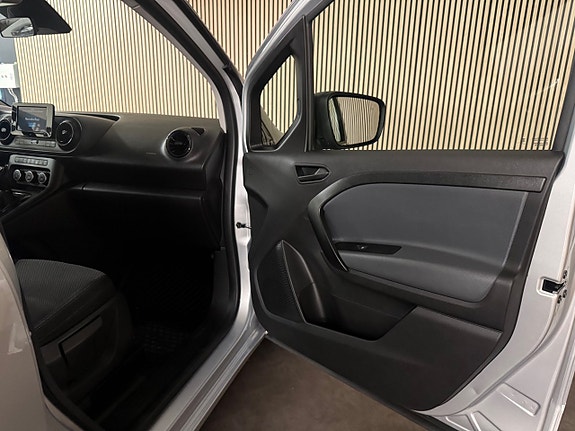Mercedes-Benz Citan Tourer 18 of 22