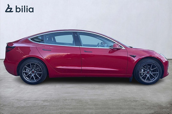 Tesla Model 3 6 of 21
