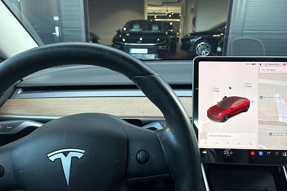 Tesla Model 3 12 of 21