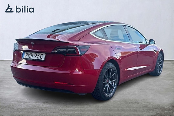 Tesla Model 3 5 of 21