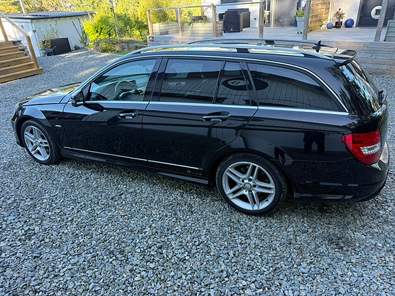 Mercedes-Benz C180 2 of 7