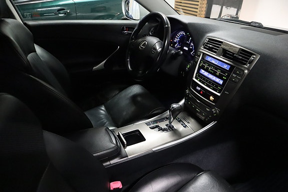 LEXUS IS250 250 2.5 208 ch V6 BVA - CUIR INTÉGRAL - 196000 km