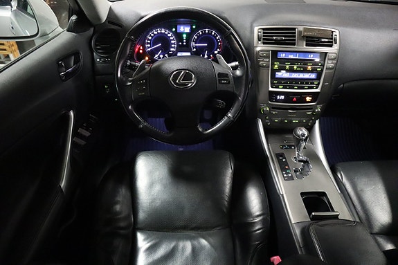 LEXUS IS250 250 2.5 208 ch V6 BVA - CUIR INTÉGRAL - 196000 km