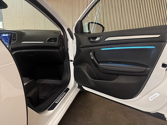 Renault Megane E-Tech 20 of 21