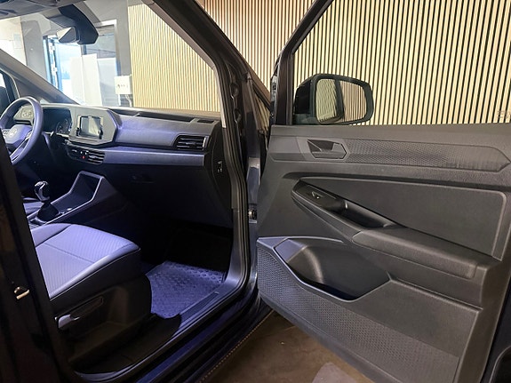 Volkswagen Caddy 18 of 21