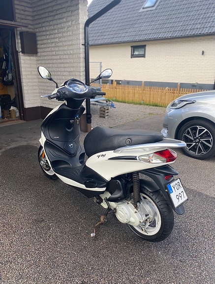 Piaggio C52 2 of 8