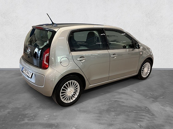 Volkswagen UP! 5 of 16