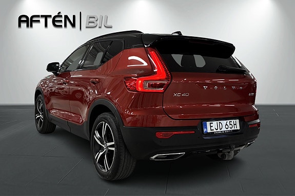 Volvo XC40 9 of 27