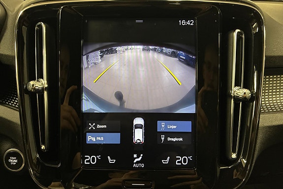 Volvo XC40 22 of 27