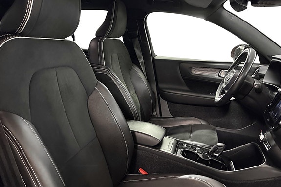 Volvo XC40 15 of 27