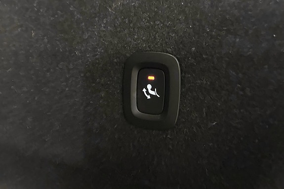Volvo XC40 19 of 27