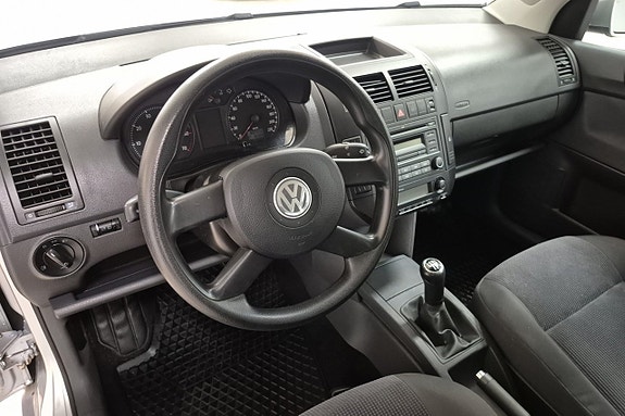 Volkswagen Polo 9 of 10