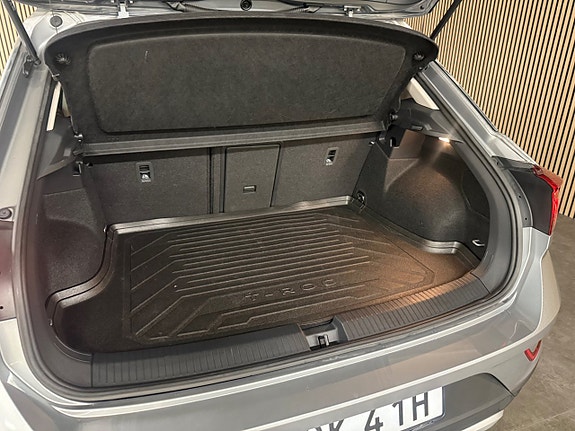 Volkswagen T-Roc 23 of 27