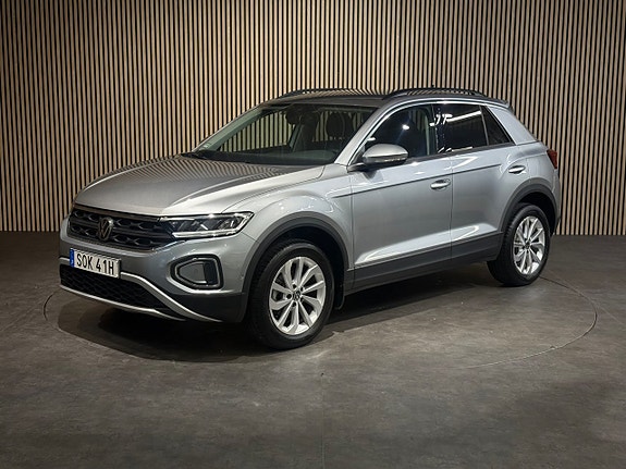 Volkswagen T-Roc 8 of 27