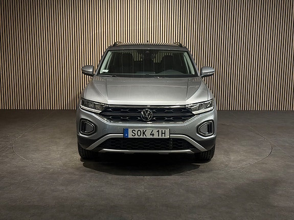 Volkswagen T-Roc 9 of 27