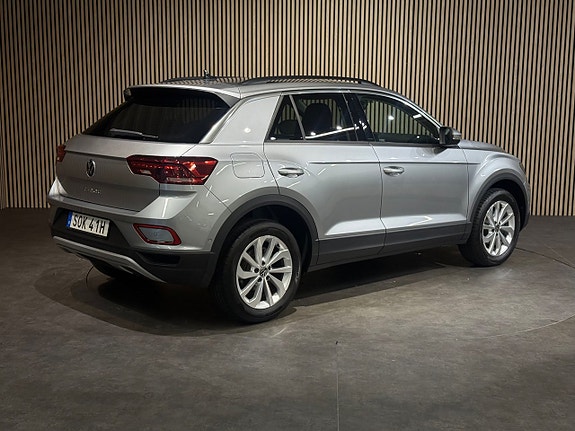 Volkswagen T-Roc 4 of 27