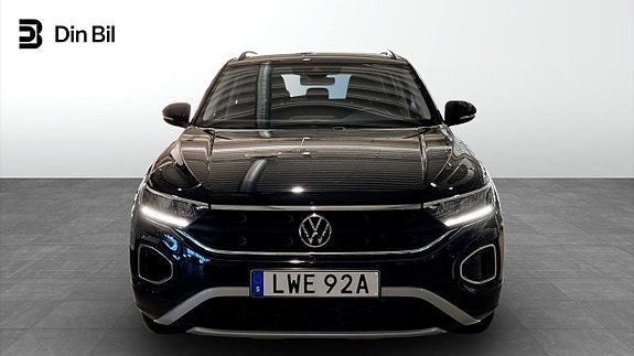 Volkswagen T-Roc 4 of 12