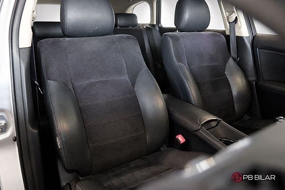 Toyota Avensis 12 of 20