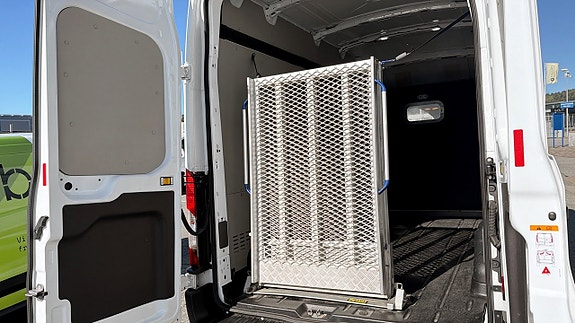 Ford Transit 11 of 11