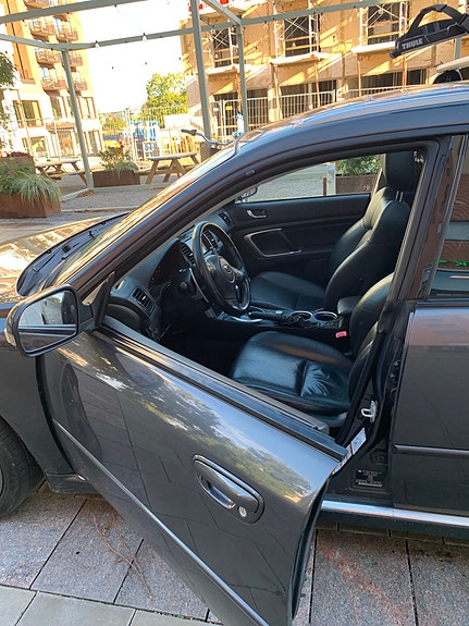 Subaru Legacy 5 of 17