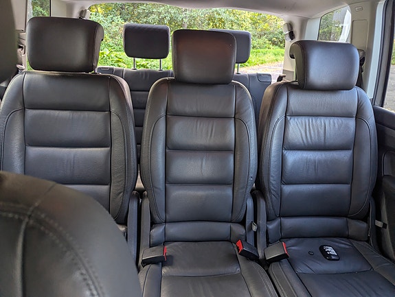 Volkswagen Touran Cross 6 of 11