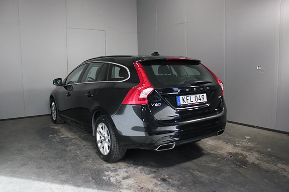 Volvo V60 3 of 24