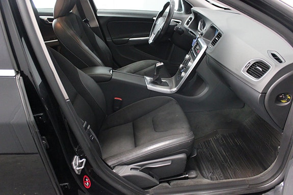 Volvo V60 9 of 24
