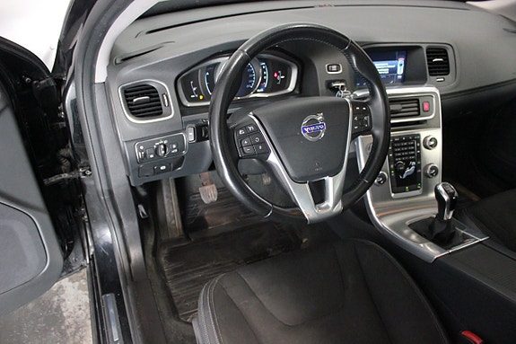 Volvo V60 23 of 24