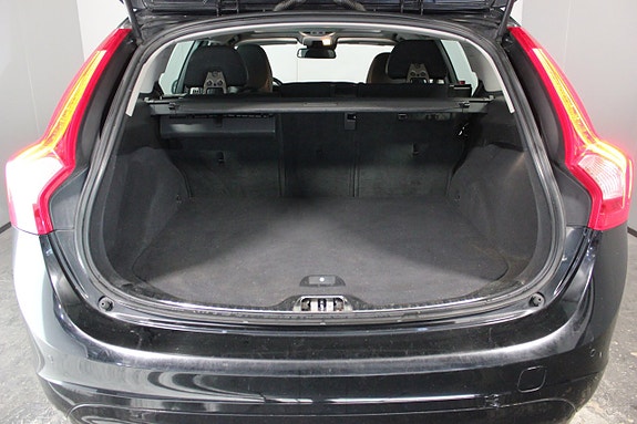 Volvo V60 7 of 24