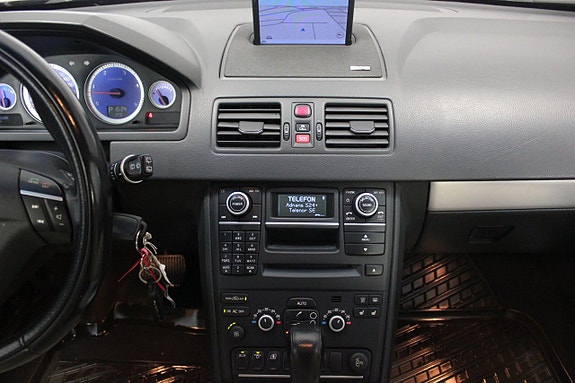 Volvo XC90 19 of 27