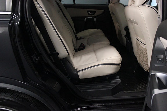 Volvo XC90 13 of 27