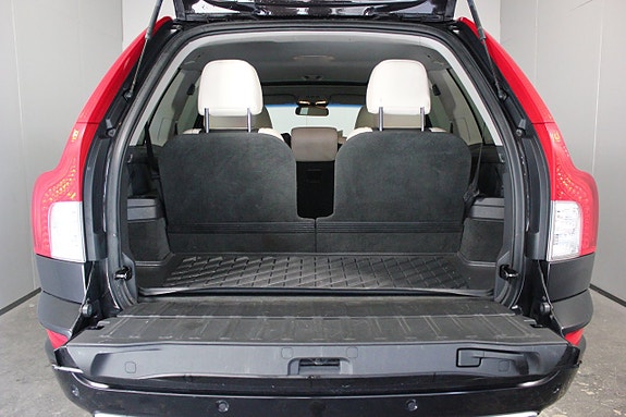Volvo XC90 7 of 27
