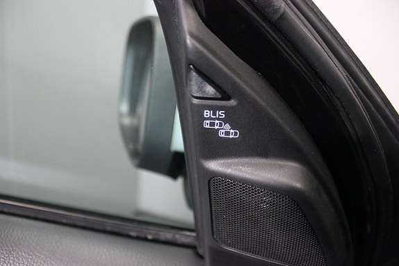 Volvo XC90 23 of 27