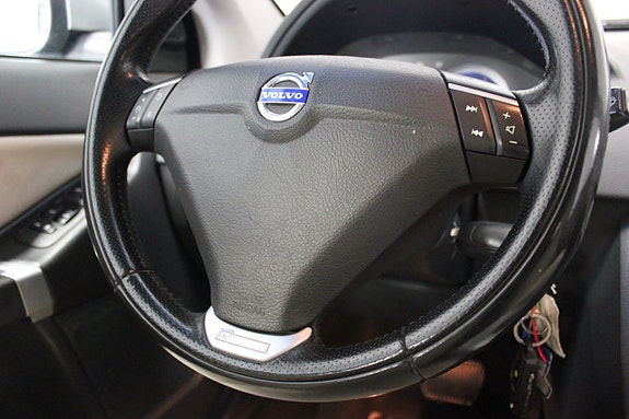 Volvo XC90 18 of 27