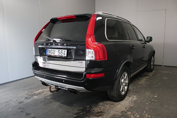 Volvo XC90 4 of 27