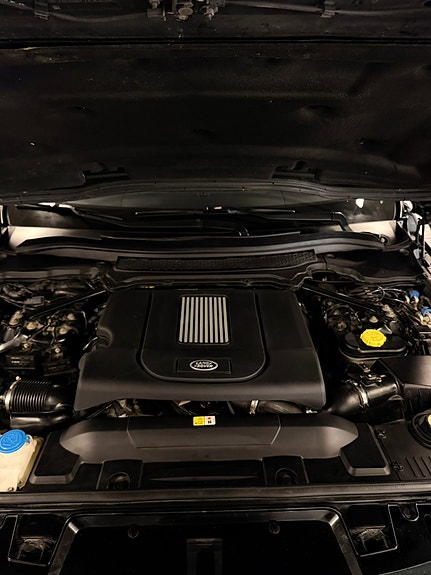 Land Rover Range Rover Sport 7 of 15