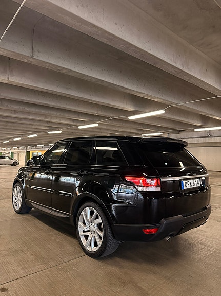 Land Rover Range Rover Sport 6 of 15