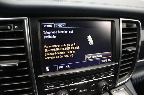Porsche Panamera 4S 23 of 25