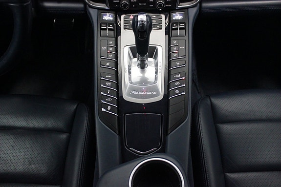 Porsche Panamera 4S 20 of 25