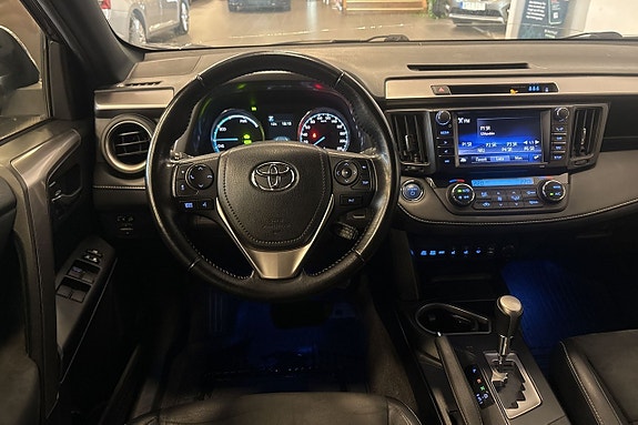 Toyota RAV4 18 of 23