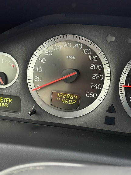Volvo V70 12 of 12