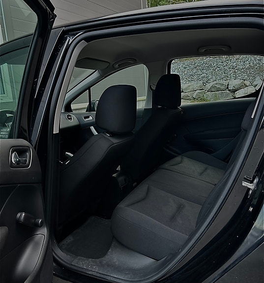 Peugeot 308 9 of 9