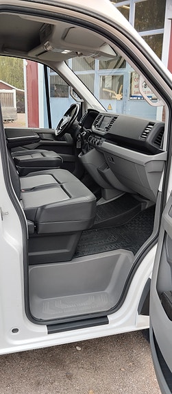 Volkswagen Crafter 35 8 of 13