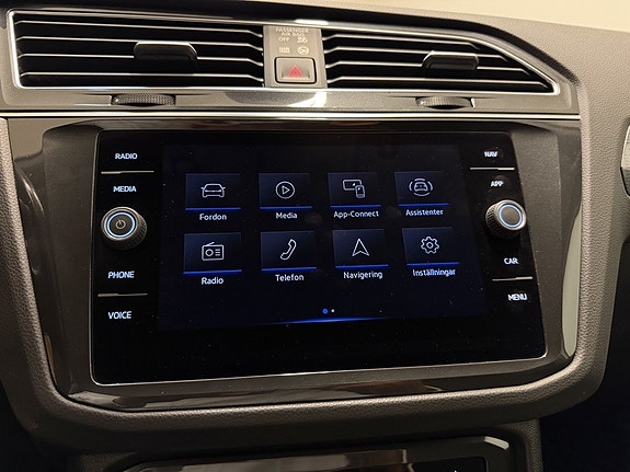 Volkswagen Tiguan 18 of 24