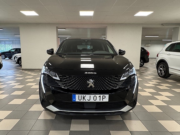Peugeot 3008 2 of 15