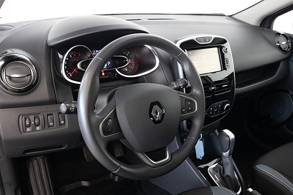 Renault Clio 18 of 19