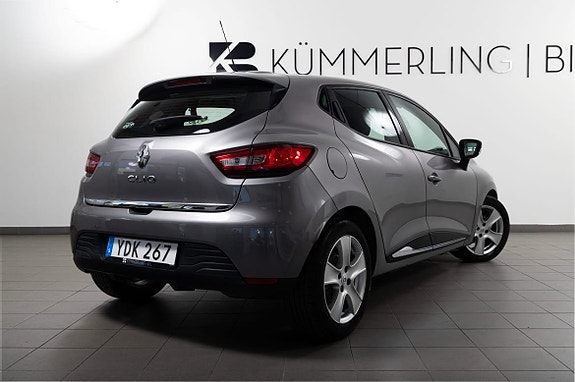 Renault Clio 12 of 19