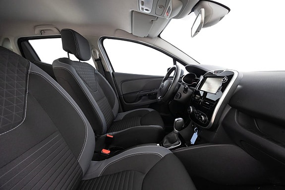 Renault Clio 14 of 19