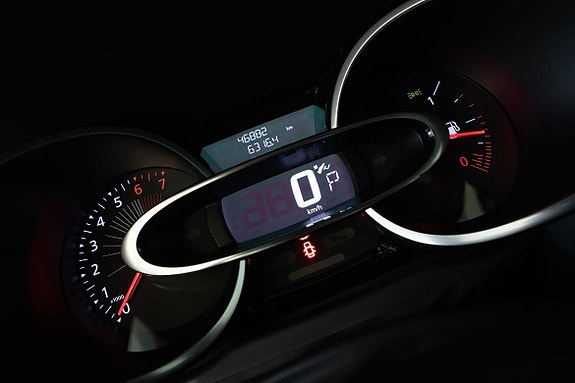 Renault Clio 19 of 19
